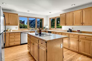 2712 Mt St Helens Pl S, Seattle, WA 98144 - Photo 12