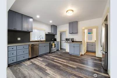 616 S 45th Street #A&B, Tacoma, WA 98418 - Photo 14