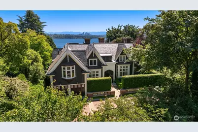 530 36th Avenue E, Seattle, WA 98112 - Photo 2