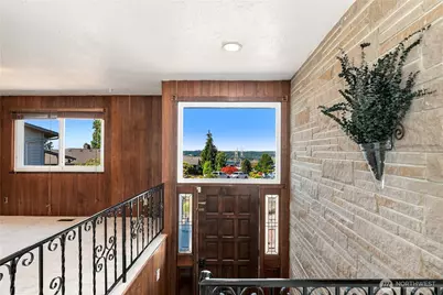 2455 Lenore Drive, Tacoma, WA 98406 - Photo 2
