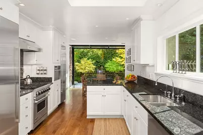 1760 26th Avenue E, Seattle, WA 98112 - Photo 10
