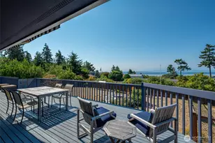 1256 Halsey Dr, Coupeville, WA 98239 - Photo 10