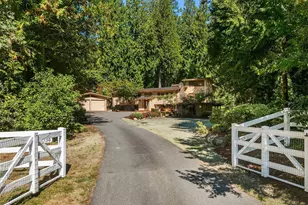 12034 206th Pl SE, Issaquah, WA 98027 - Photo 2