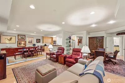 1805 134th Avenue SE #10, Bellevue, WA 98005 - Photo 4