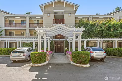 1805 134th Avenue SE #10, Bellevue, WA 98005 - Photo 1