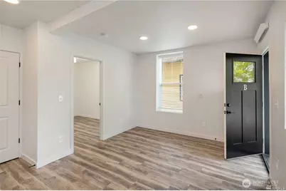 1529 Sturgus Avenue S, Seattle, WA 98144 - Photo 18