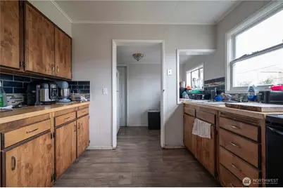 300 W 3rd Street, Aberdeen, WA 98520 - Photo 8