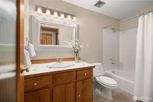 6039 NE 202nd St, Kenmore, WA 98028 - Photo 16