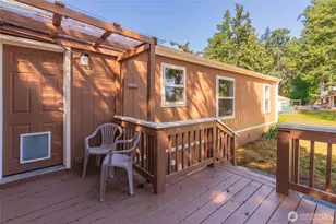 1004 Diane Ave, Oak Harbor, WA 98277 - Photo 8