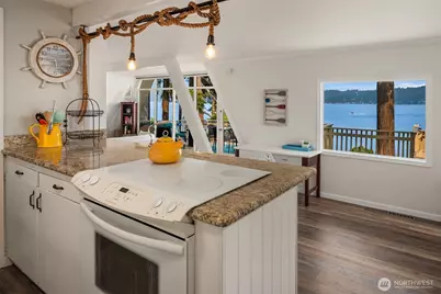 1602 W Lake Sammamish Parkway SE, Bellevue, WA 98008 - Photo 28