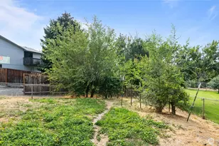 2402 W 16th Ave, Kennewick, WA 99337 - Photo 20
