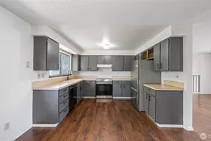 2402 W 16th Ave, Kennewick, WA 99337 - Photo 4