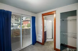 5260 Brooklyn Ave NE, Seattle, WA 98105 - Photo 22