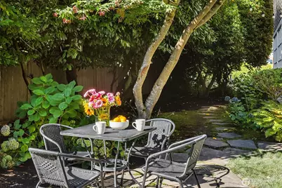 1612 38th Avenue E, Seattle, WA 98112 - Photo 32