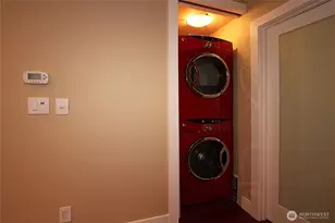 8011 Aurora Ave N, Seattle, WA 98103 - Photo 20