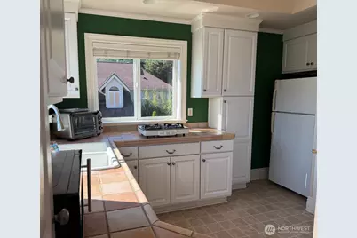 10925 81st Pl NE, Kirkland, WA 98034 - Photo 14