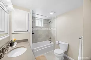 1410 150th Street SE, Bellevue, WA 98007 - Photo 32