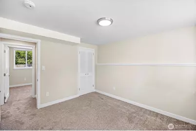 1410 150th Street SE, Bellevue, WA 98007 - Photo 36