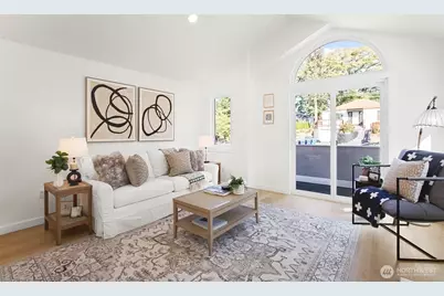 9751 Densmore Avenue N, Seattle, WA 98103 - Photo 2