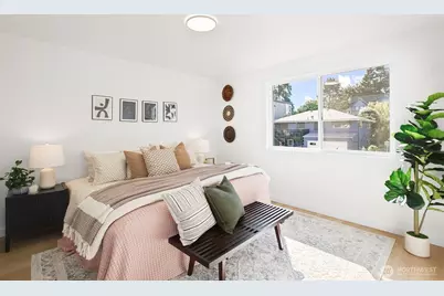 9751 Densmore Avenue N, Seattle, WA 98103 - Photo 12