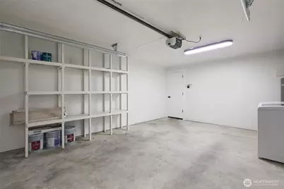 9751 Densmore Avenue N, Seattle, WA 98103 - Photo 34