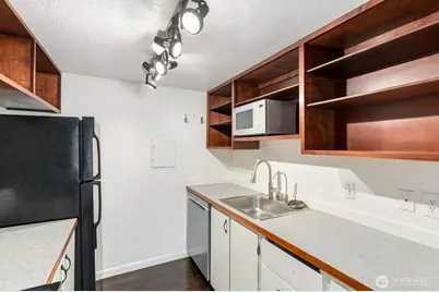 14010 Juanita Drive NE #C6, Kirkland, WA 98034 - Photo 8