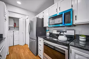 14620 NE 35th St, Bellevue, WA 98007 - Photo 10