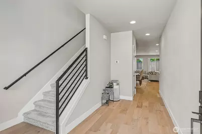 19226 139th Place SE, Renton, WA 98058 - Photo 6