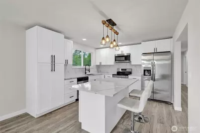 20002 208th Avenue SE, Renton, WA 98058 - Photo 1