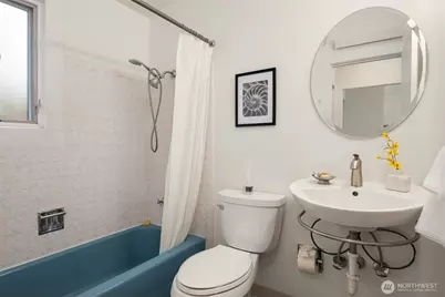 1519 5th Ave W #5, Seattle, WA 98119 - Photo 8