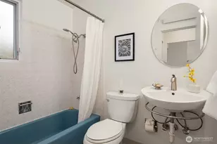 1519 5th Ave W, Seattle, WA 98119 - Photo 8