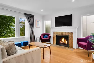 1916 11th Avenue W, Seattle, WA 98119 - Photo 4
