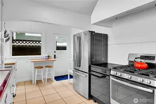 1916 11th Ave W, Seattle, WA 98119 - Photo 8
