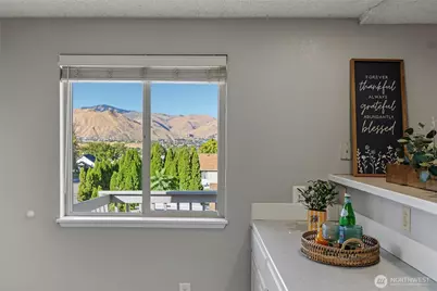324 S Iowa Avenue, East Wenatchee, WA 98802 - Photo 16