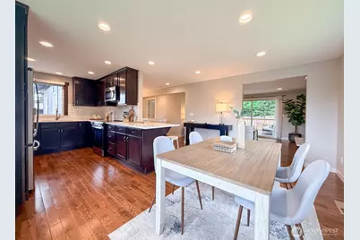 15003 108th Place NE, Bothell, WA 98011 - Photo 10