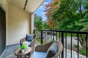 811 126th Pl NE, Bellevue, WA 98005 - Photo 22