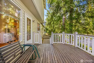 9650 Sandy Isle Lane, Silverdale, WA 98383 - Photo 4