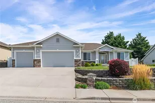 25 S Mandolin Ave, East Wenatchee, WA 98802 - Photo 1