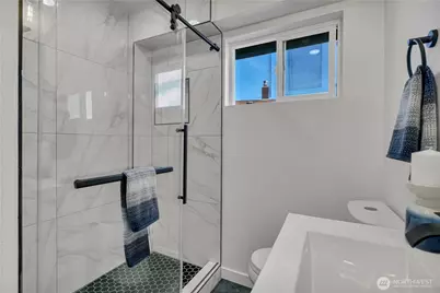 5908 Beacon Avenue S, Seattle, WA 98108 - Photo 14