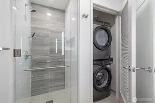 2510 6th Ave, Seattle, WA 98121 - Photo 12