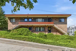 4301 Whitman Ave N, Seattle, WA 98103 - Photo 2
