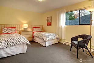 4301 Whitman Ave N, Seattle, WA 98103 - Photo 18