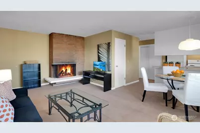 4301 Whitman Avenue N, Seattle, WA 98103 - Photo 8
