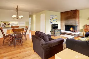 4301 Whitman Ave N, Seattle, WA 98103 - Photo 16