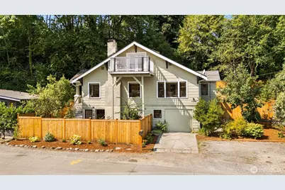 10015 68th Avenue S, Seattle, WA 98178 - Photo 1