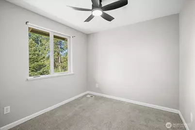 16308 44th Avenue E, Tacoma, WA 98446 - Photo 12