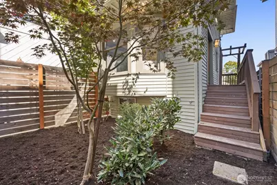 1043 S Cloverdale Street, Seattle, WA 98108 - Photo 38