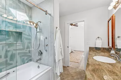 943 NW 97th Street, Seattle, WA 98117 - Photo 10