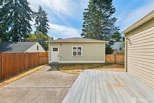 943 NW 97th St, Seattle, WA 98117 - Photo 26