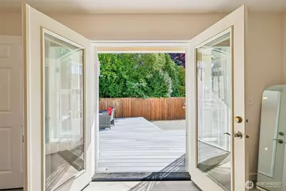 943 NW 97th Street, Seattle, WA 98117 - Photo 8